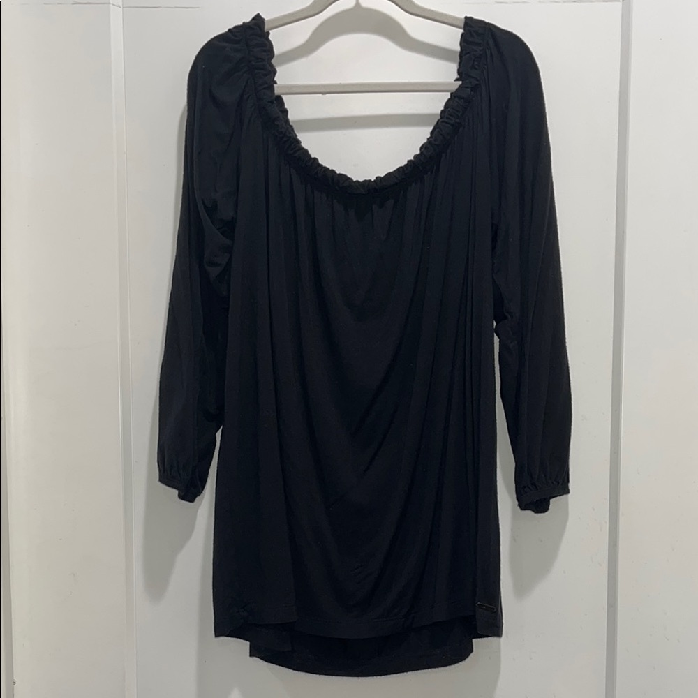 Hollister Off the Shoulder Shirt